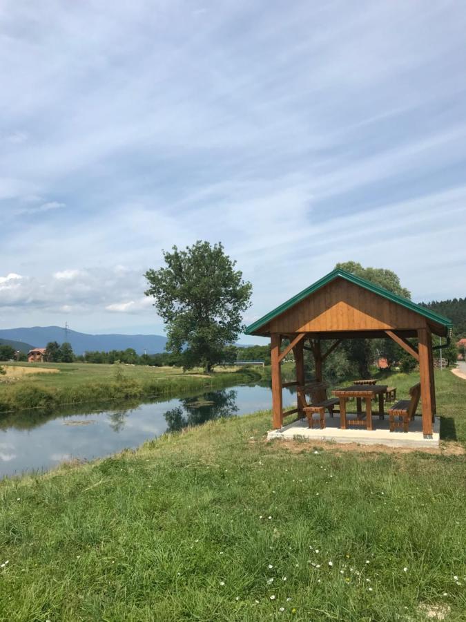 Apartman Karlo Otočac Zewnętrze zdjęcie