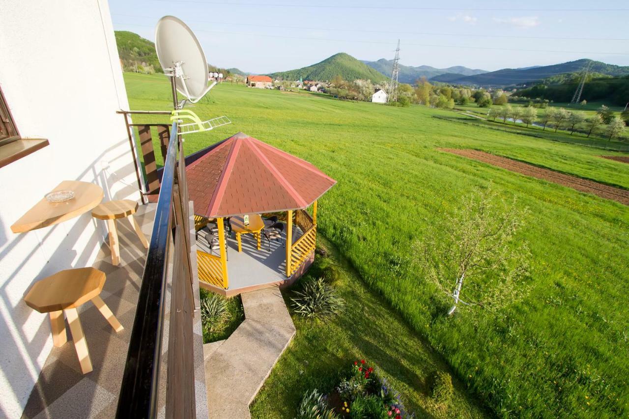 Apartman Karlo Otočac Zewnętrze zdjęcie